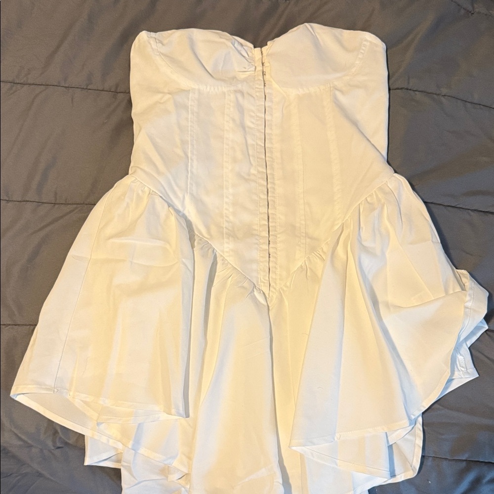 Elegant Strapless White dress